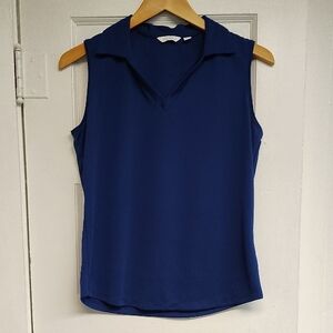 Lady Hagen Top Size Medium Blue V Neck Sleeveless Tennis Gold Top